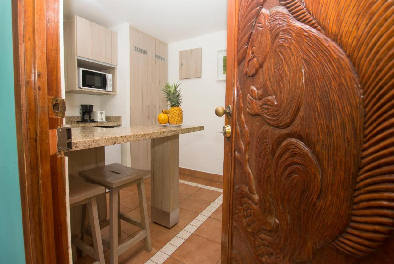 Oceanfront Hotel Verde Mar Direct Access To The Beach Manuel Antonio Exterior photo